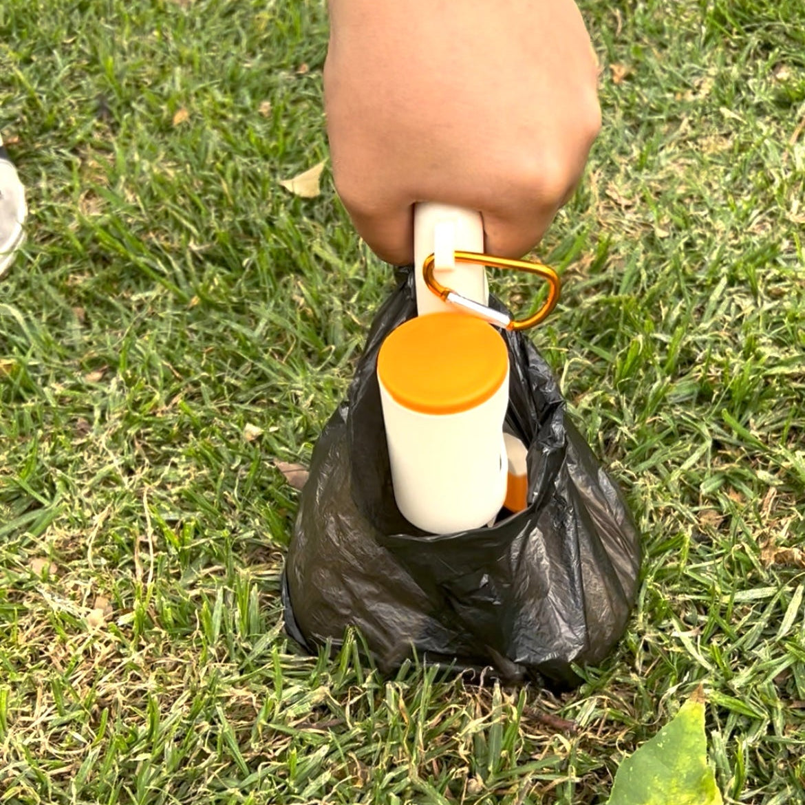 Combo Mascota (Botella 4 en 1 y pala recogepopo)